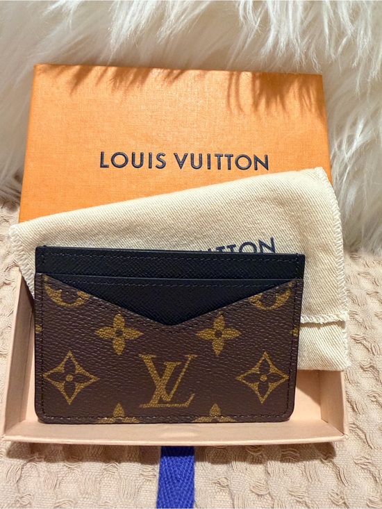 Louis Vuitton Accessories - Louis Vuitton Monogram Canvas Card & Key Sleeve in Brown and Black
